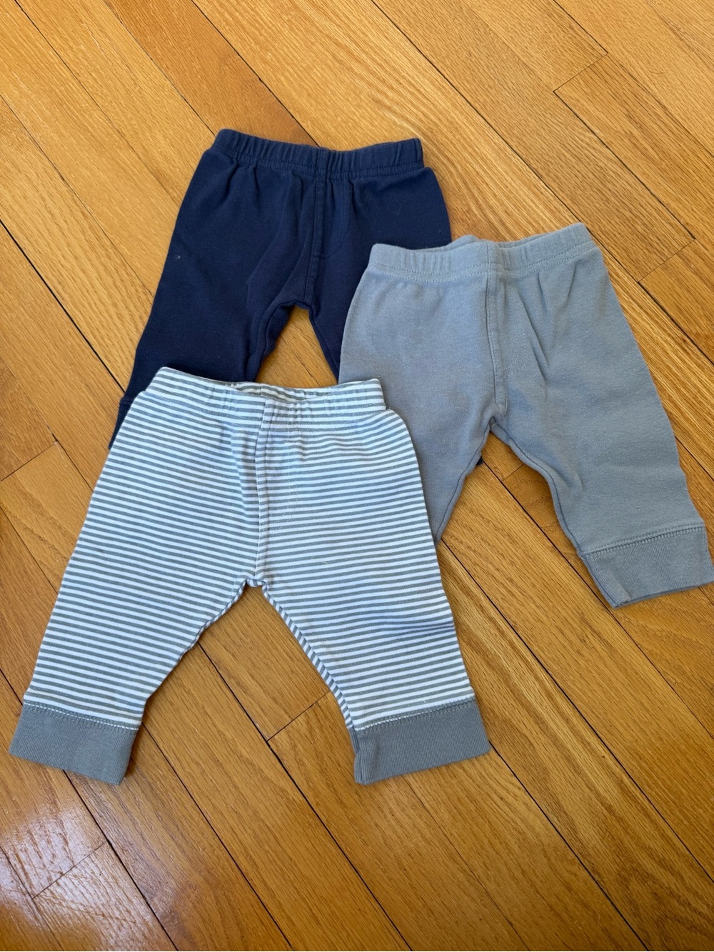 Set of 3 0-3 month pants - Navy, Gray & Striped